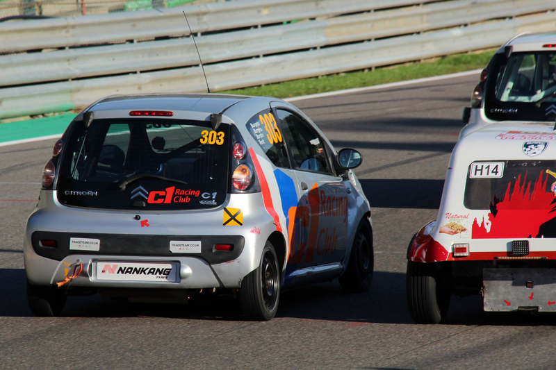 Illustration for article titled Why Even American Drivers Are Showing Up To Race A 67 HP Citroën In Belgium